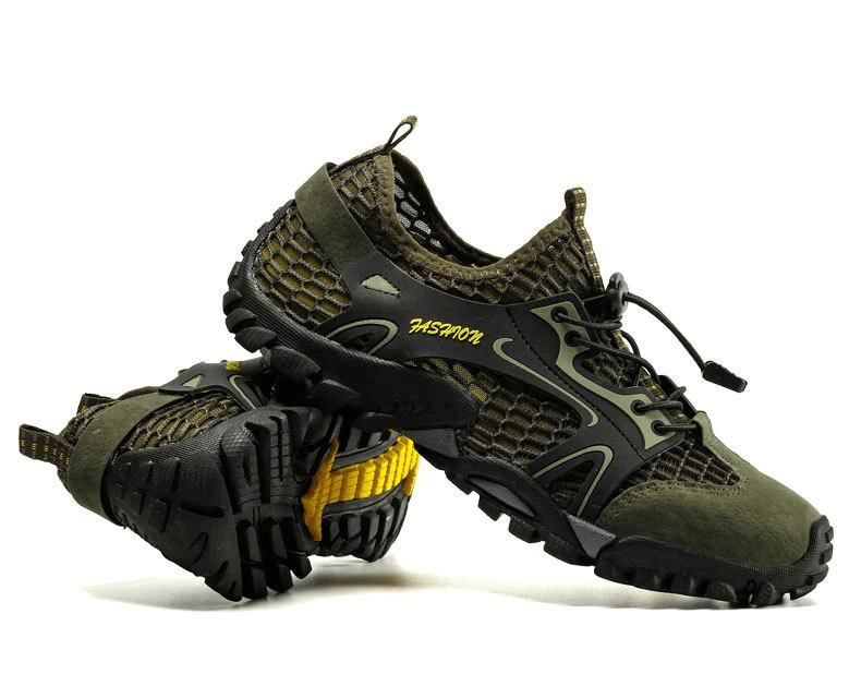 Waterproof non-slip climbing sneakers, olive and black, perfect for hiking and outdoor activities. SF0579 model with superior traction.